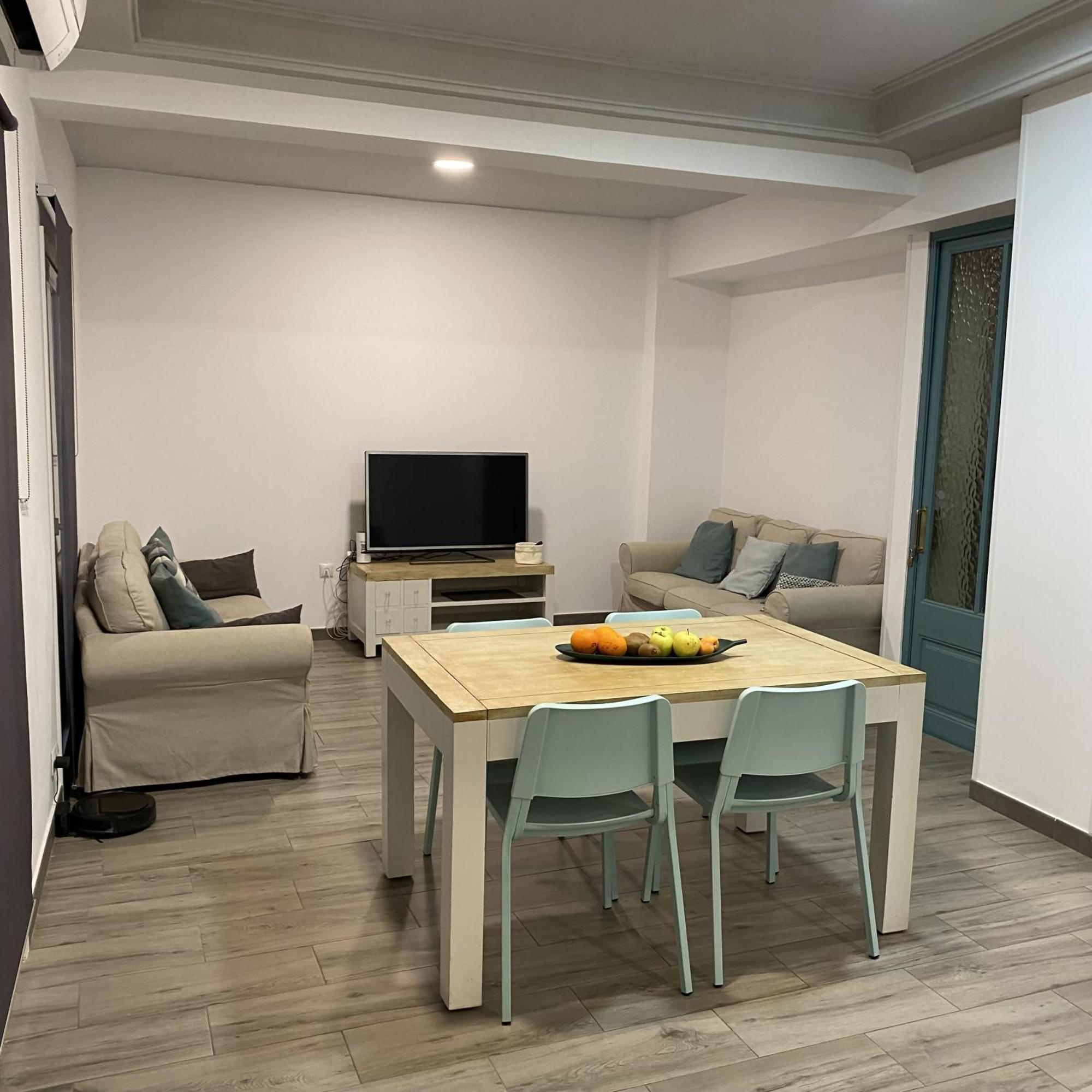 Cal Feliu - Piso Amplio En El Centro De Apartamento *